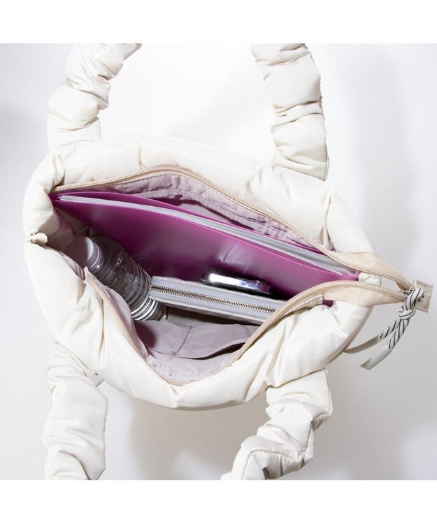 UNBILLION カシュカシュ cachecache / パディングドロストハンドルトート アイボリー