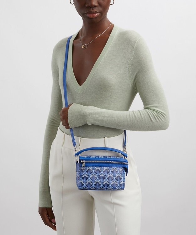 LIBERTY. アイフィス ブルー ナノ ヴァリース クロスボディバッグ コーンフラワーブルー