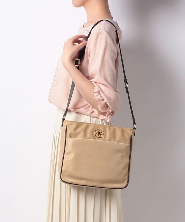 CLATHAS フレイム ショルダーバッグ ベージュ