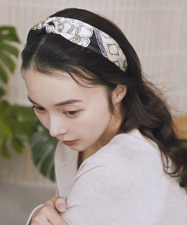 earth music&ecology スカーフ柄カチューシャ Black