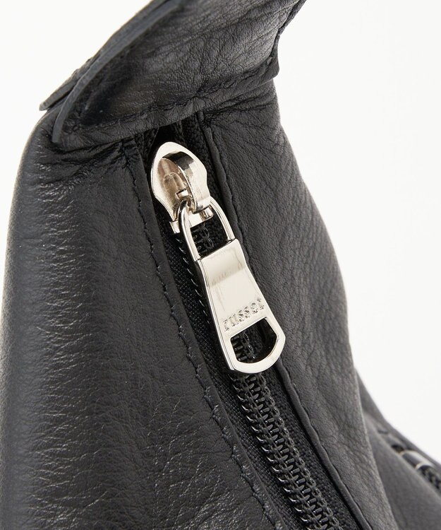 russet ＜ブランド人気No.1ショルダー＞ソフトレザーラウンドショルダーバッグ(CE-1326-WEB) Black2（シルバー金具）