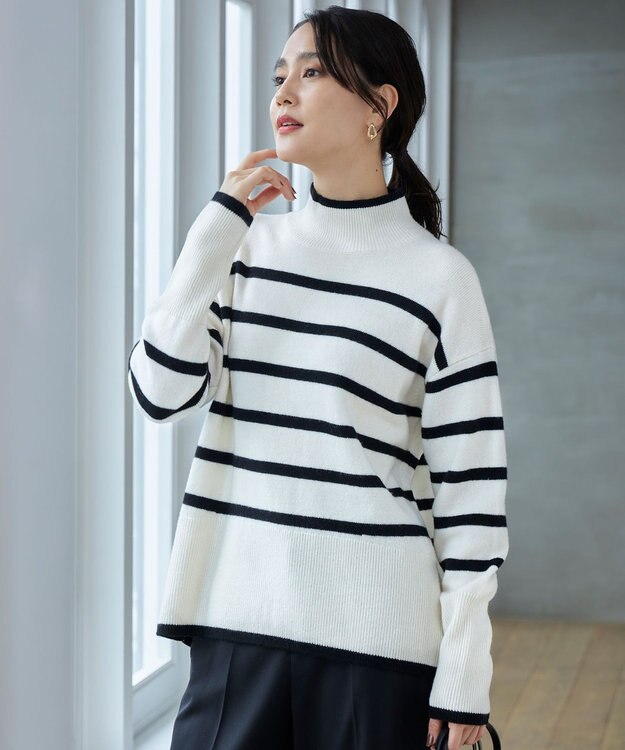自由区 L 【WEB限定カラーあり・洗える】ウールカシミヤブレンドハイネック ニット オフ×ブラックボーダー