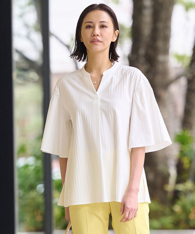 自由区 L 【洗える】ストレッチシャーティング 5分袖 フレアスリーブブラウス ホワイト系1