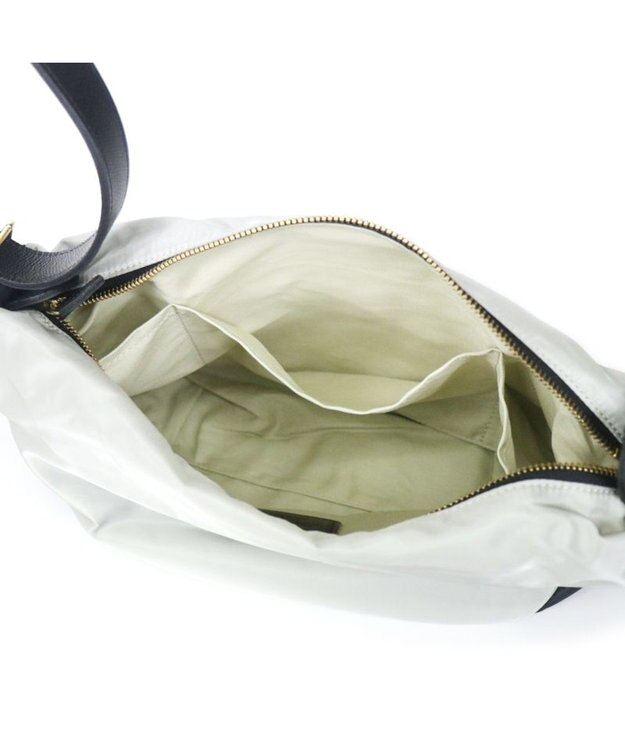 Regalo Felice 【ペットボトルもしまえる / 撥水】ショルダー / REGALO SV(シルバー)