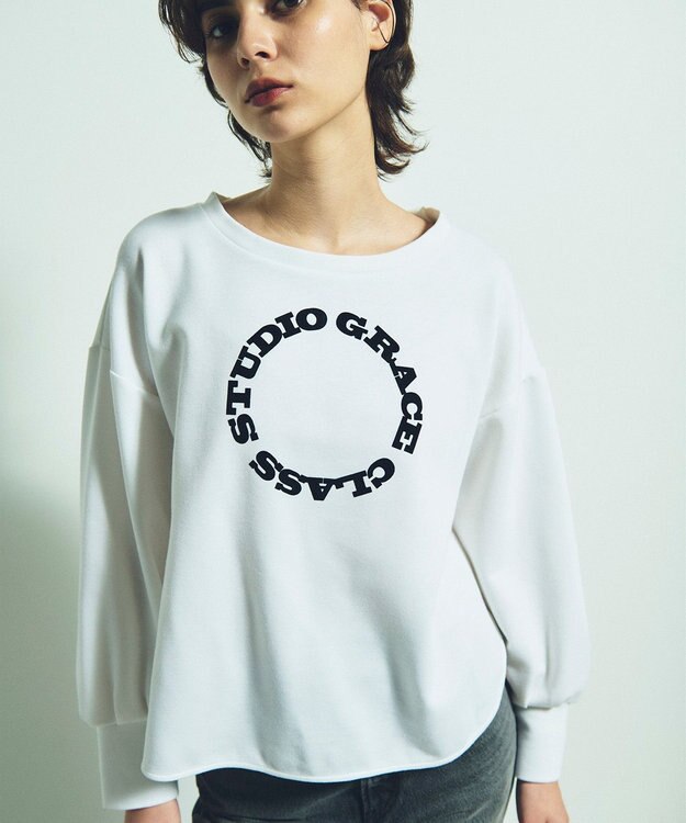 GRACE CONTINENTAL フロッキーロゴプリントトップ ホワイト