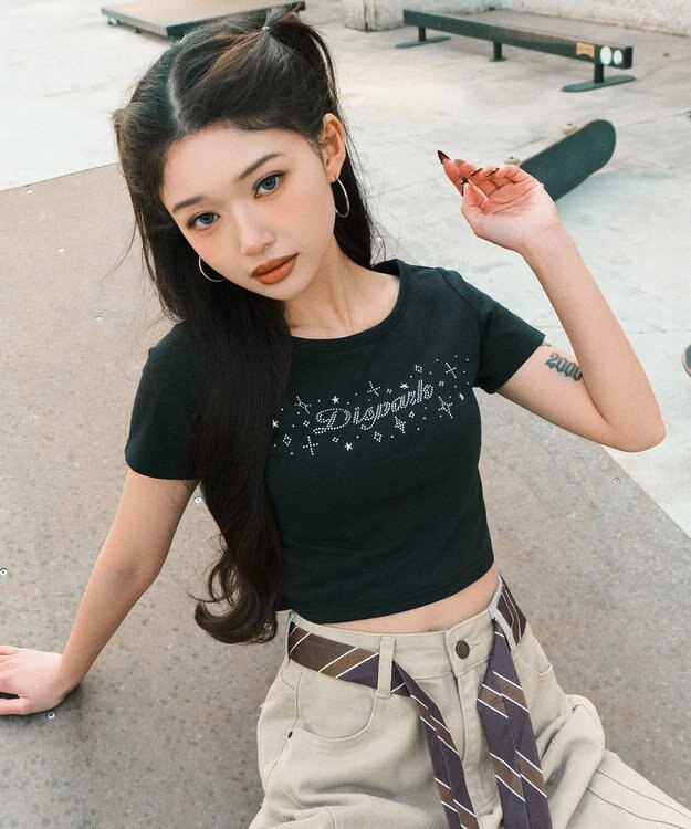 WEGO ロゴスタッズクロップドT ブラック