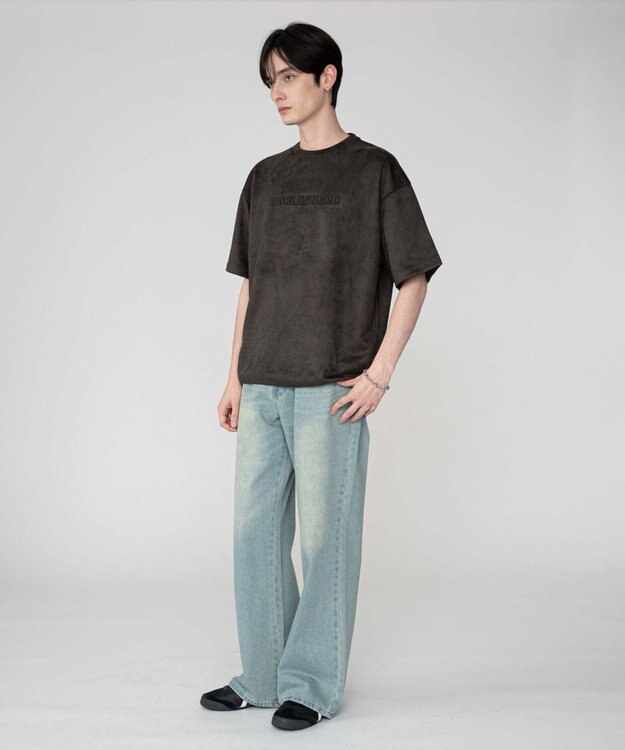 WEGO 【ユニセックス着用ITEM/MLサイズ展開】フェイクスウェードエンボスロゴT（SS） ブラック中濃色