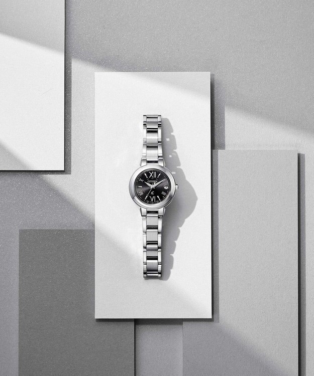 CITIZEN 【xC ロングセラーシリーズ】上品なブラックカラーの電波時計 ブラック