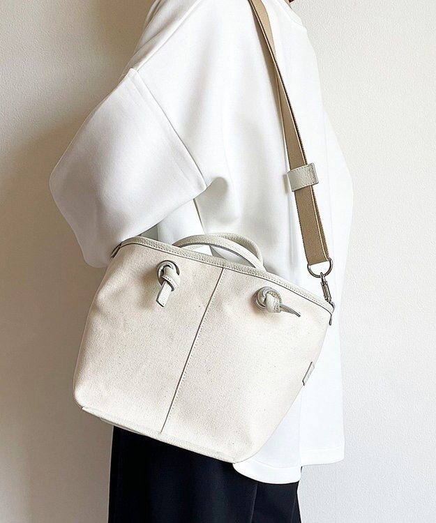 Hekhèr Le Style de Vie 【日本製 / 2WAY】コットンキャンバス×シュリンクレザー ノットハンドバッグ medium ホワイト
