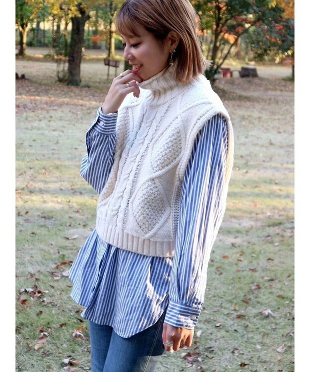 Green Parks ケーブルニットベスト Ivory