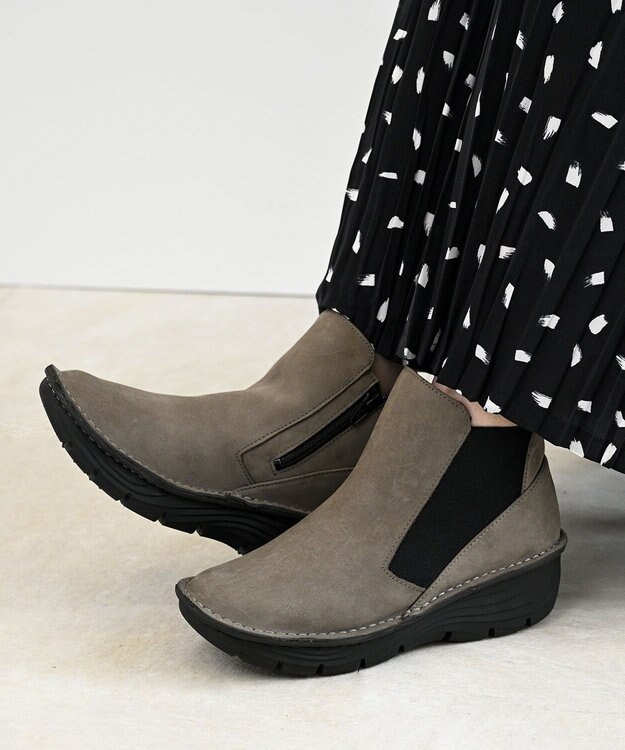 Pointer 本革超軽量サイドゴアショートブーツ グレー(ヌバック)