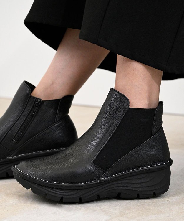 Pointer 本革超軽量サイドゴアショートブーツ ブラック