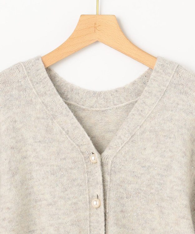 組曲 【加藤ローサさん着用 / 前後着用可】スパンコールヤーン カーディガン ライトグレー系