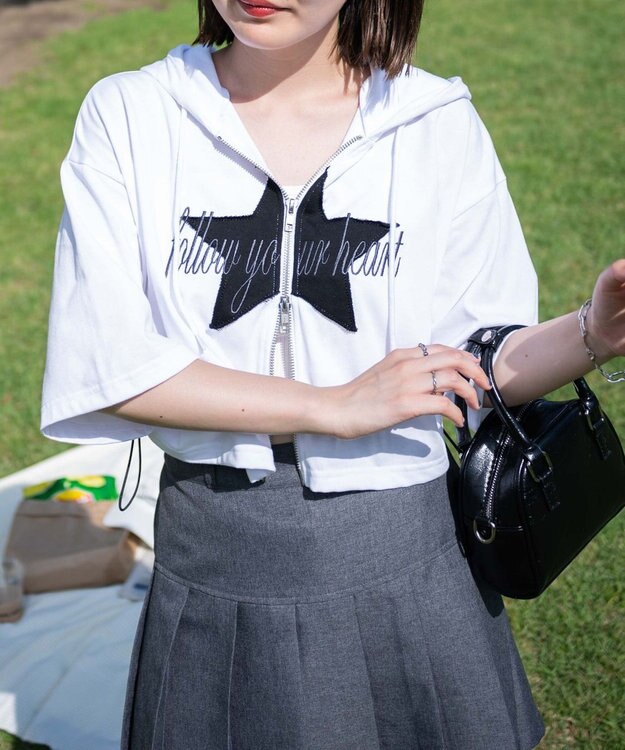 WEGO スターロゴ半袖ジップパーカー ホワイト