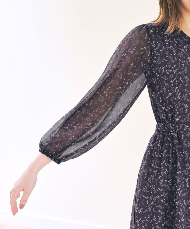 Tiaclasse 【洗える】花柄シフォン袖ワンピース チャコールグレー