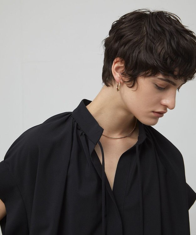 BEIGE， 【洗える/接触冷感/速乾/UVケア対応】BATEAU / スタンドカラードレス Black