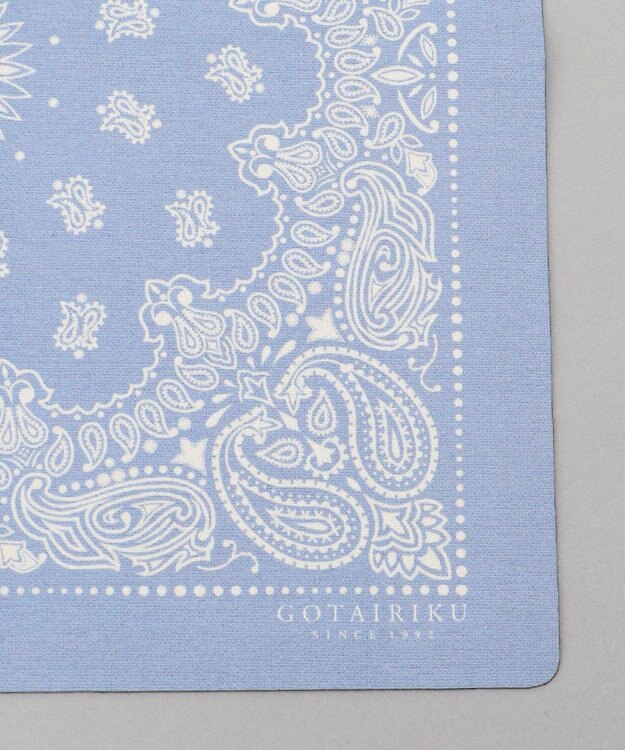 GOTAIRIKU BOX入りでギフトに最適【高機能吸水 / 抗菌防臭加工/シワになりにくい】バンダナハンカチ サックスブルー×ペイズリー