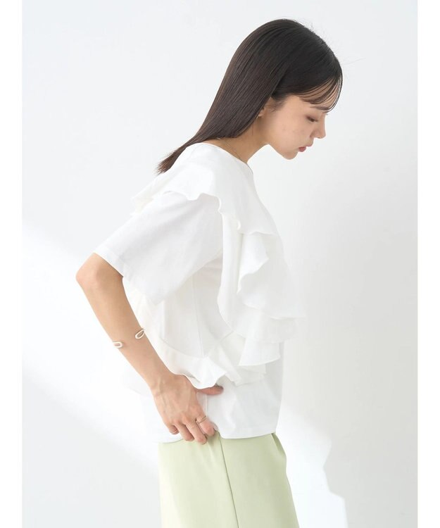 earth music&ecology アシメフリルプルオーバー Ivory