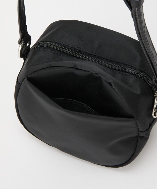 russet クラウズナイロンサークルミニショルダーバッグ(CE-1728) Black