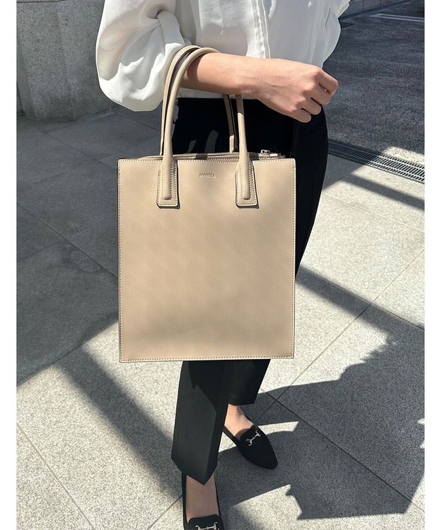 LA BAGAGERIE 【MONICA】アコーディオンスクエアトートM ベージュ