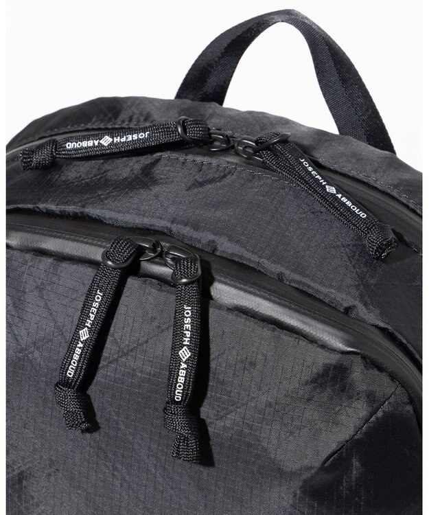 JOSEPH ABBOUD MOUNTAIN 【軽量/ECO撥水/サスティナブル素材/男女兼用】リサイクルリップストップ バックパック 21L ブラック系