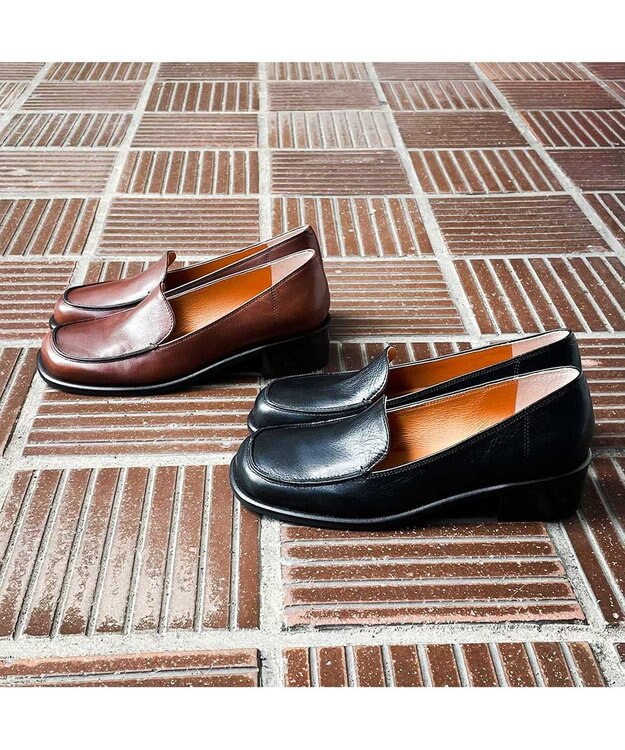 ing <ing>ヒールアップローファー ブラック