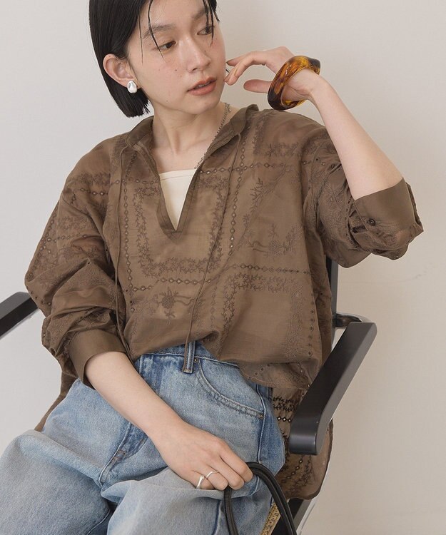 AMERICAN HOLIC スキッパーレースブラウス Mocha