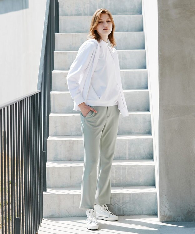 23区GOLF 【WOMEN】【23Fondation/WEB&一部店舗限定】ソフトダンボールニット フレアパンツ モスグリーン系