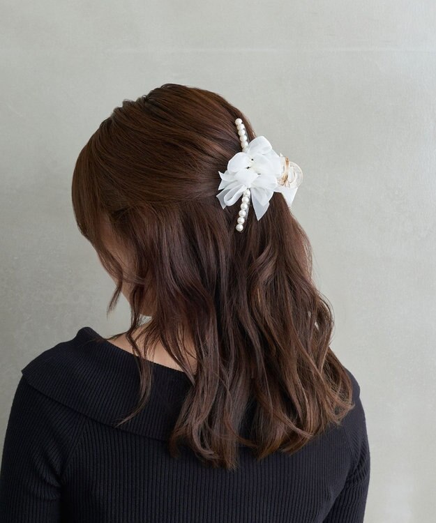 Phoebe フリルリボンパールバンスクリップ　ホワイト ホワイト
