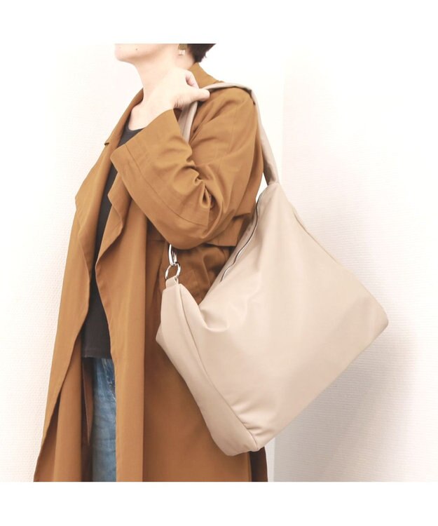 UNBILLION カシュカシュ cachecache / ソフト合皮スクエアホーボーショルダーバッグ オーク