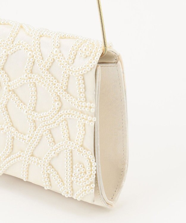 GRACE CONTINENTAL パールフラワークラッチバッグ ベージュ