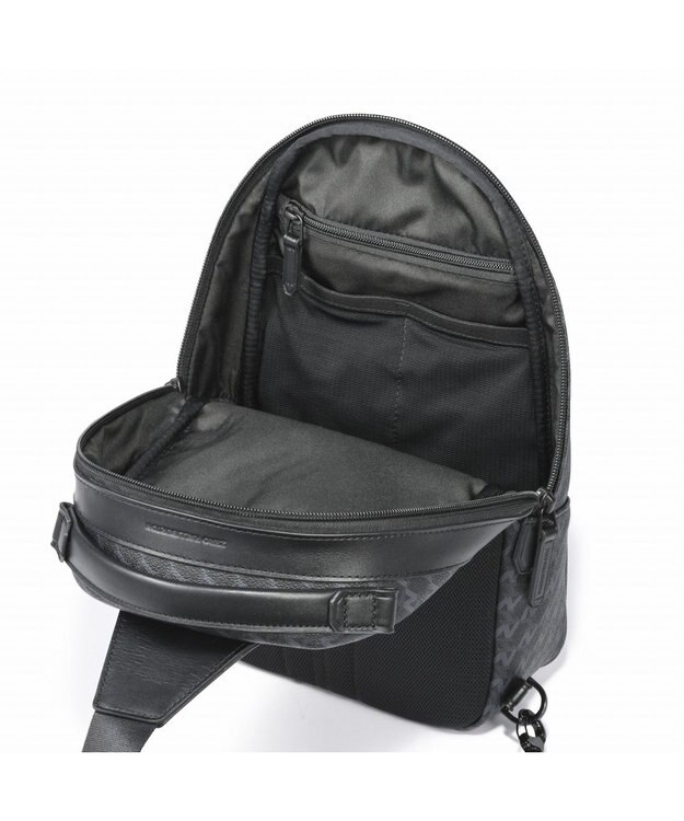 ZERO HALLIBURTON  ZH-モノグラム ショルダーバッグ 7L 630g 81523 ブラック