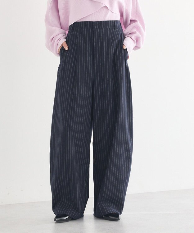 earth music&ecology バルーンパンツ Stripe Navy