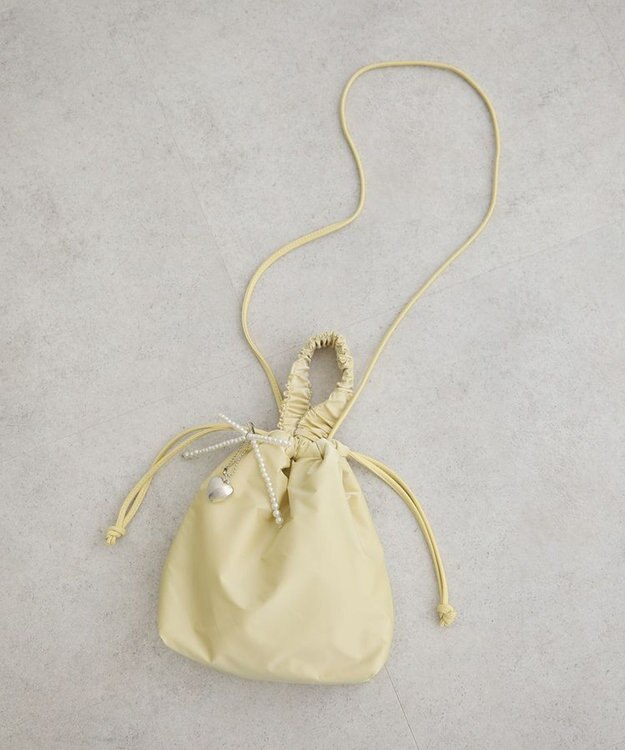 Green Parks ａｎｄｍｉｋｋａ　チャーム付きミニショルダーバッグ Yellow