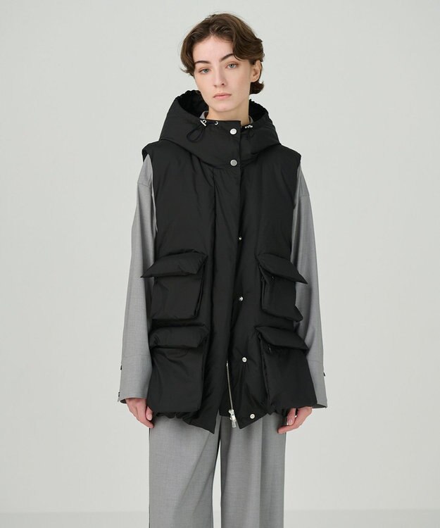 GRACE CONTINENTAL ダウンジレジャケット ブラック