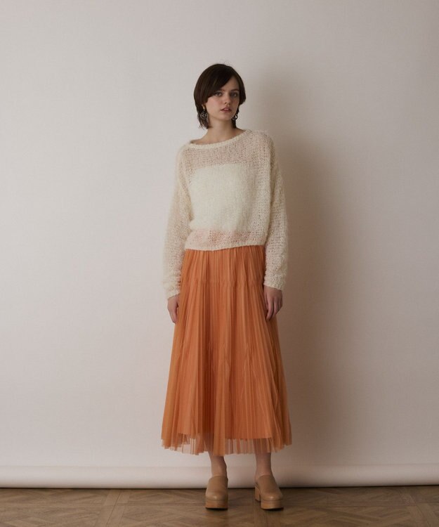 GRACE CONTINENTAL フィルムヤーンニットトップ ホワイト