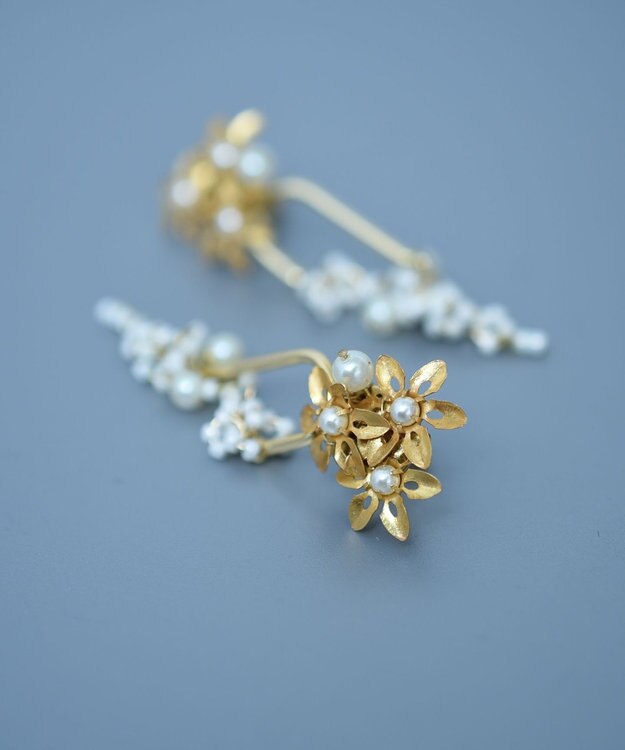 monshiro ユキヤナギモビール イヤリング ホワイト×ゴールド