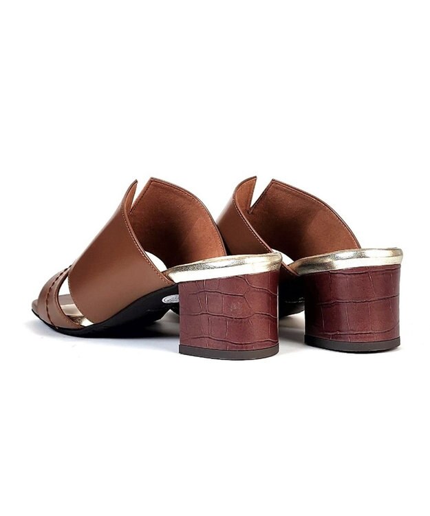 Dominic3 型押しヒール レザーVカットミュール ブラウン