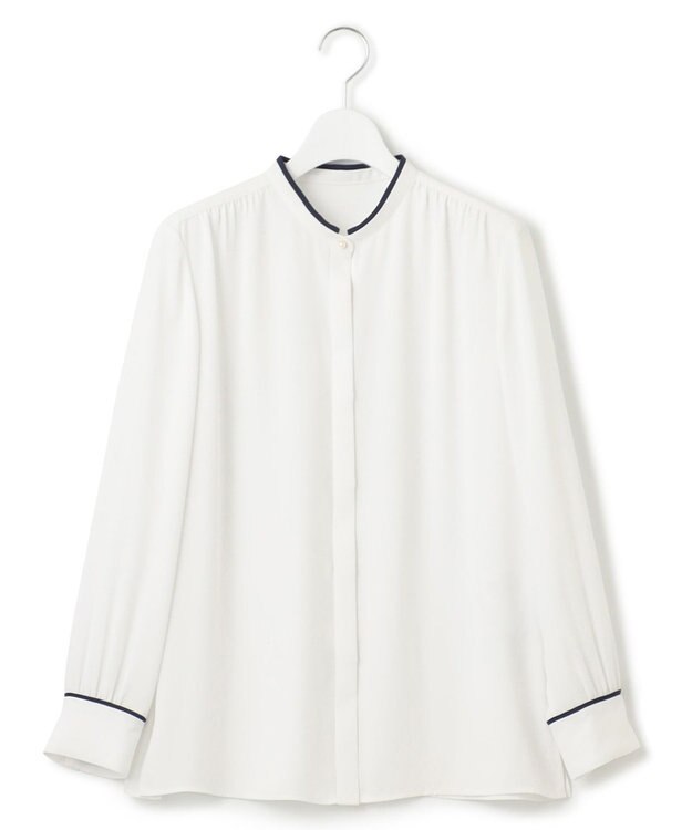 23区 【洗える】バックサテンアムンゼン パール釦 バイカラー ブラウス ホワイト系