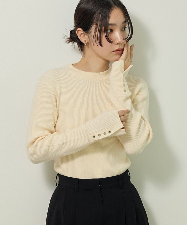 Green Parks もちやわ袖口釦リブニットプルオーバー Off White