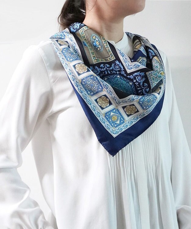 Marca 【伝統横濱スカーフ】宝石箱  大判 シルクツイル スカーフ ブルー