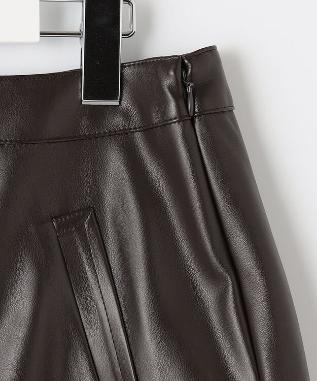 J.PRESS LADIES 【洗える】シンセティックマットleather スカート ブラウン系