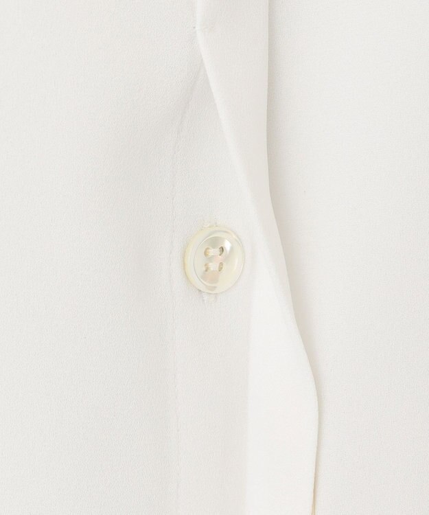 23区 S 【洗える】バックサテンアムンゼン パール釦 バイカラー ブラウス ホワイト系