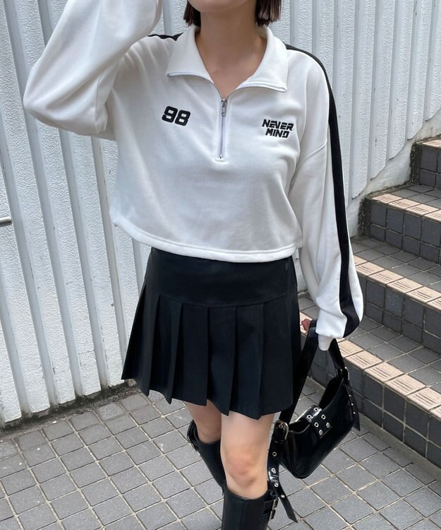 WEGO 刺繍ハーフジップショートスウェット ホワイト