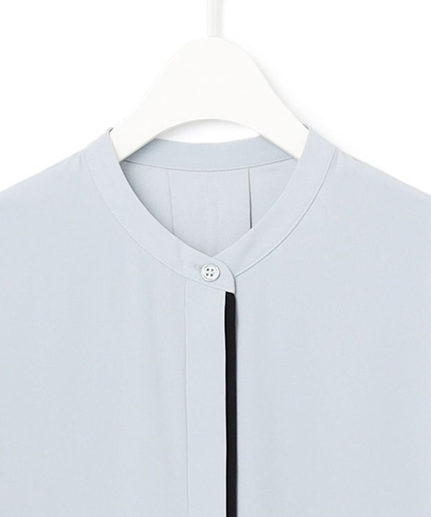 ICB L 【UVケア・速乾・洗える】BackSatinAmunzen バンドカラーブラウス サックスブルー系