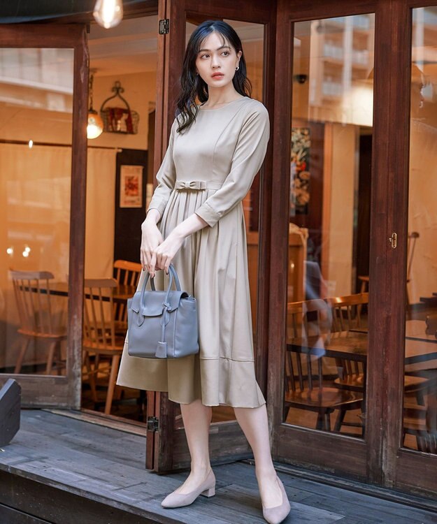 Tiaclasse 【洗える】  リボンギャザーフレアワンピース グレージュ