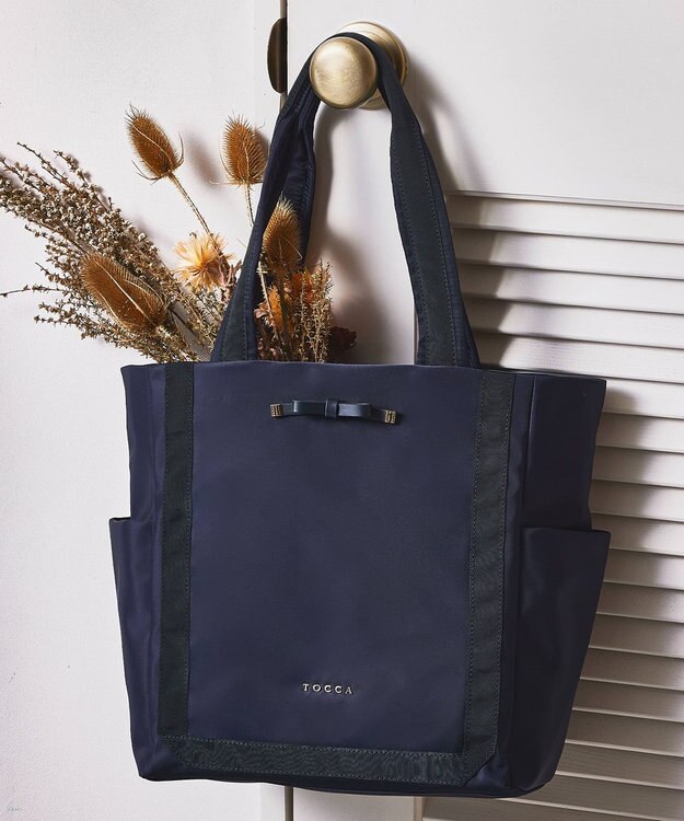 TOCCA 【A4サイズ対応・撥水】PLENTIFUL A4 NYLONBAG ナイロンバッグ ネイビー系