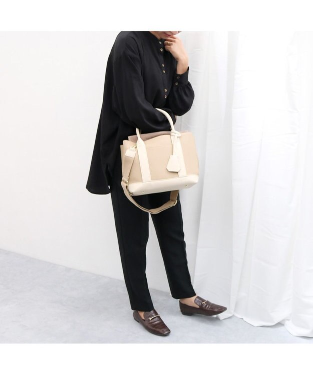 UNBILLION 【テレビ ドラマ着用アイテム】cachecache ショルダー付きパーテーション合成皮革トート ベージュミックス