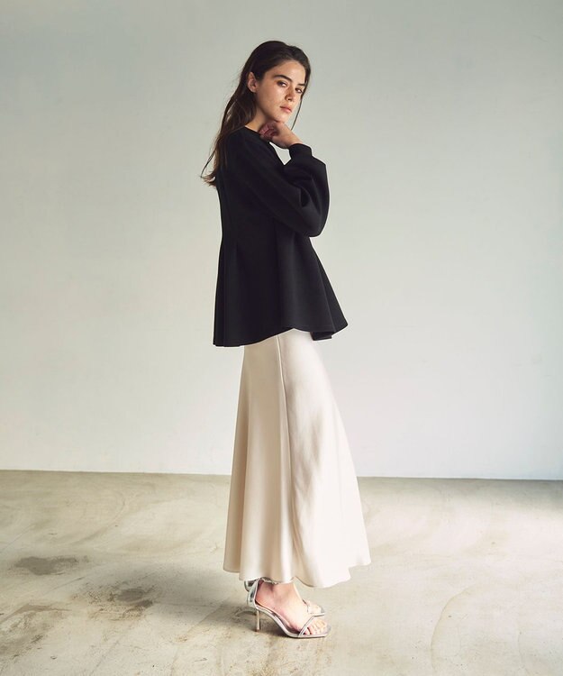 GRACE CONTINENTAL タックカットトップ ブラック