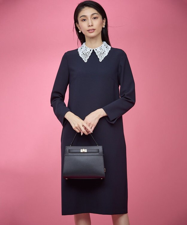 組曲 L 【KUMIKYOKU NAVY】コンフォータブルドレープ レース襟ワンピース ネイビー系